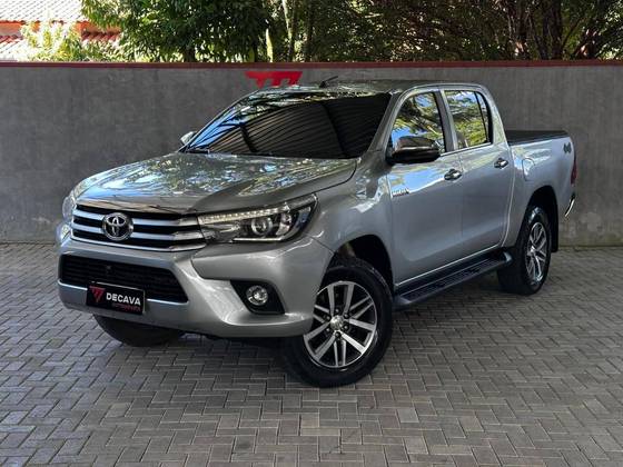 TOYOTA HILUX 2.8 SRX 4X4 CD 16V DIESEL 4P AUTOMÁTICO
